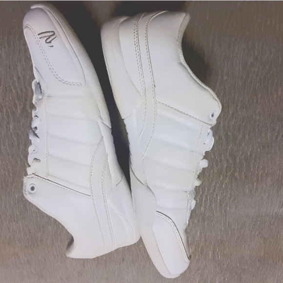 Womans varsity sneakers - Picture 3 of 3